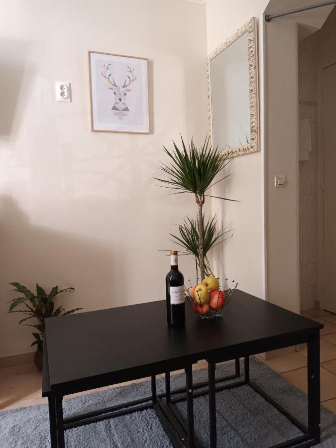 Appartement Au Centre De Париж Екстериор снимка
