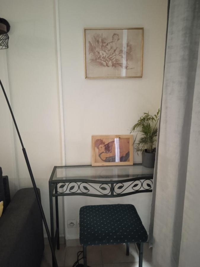Appartement Au Centre De Париж Екстериор снимка